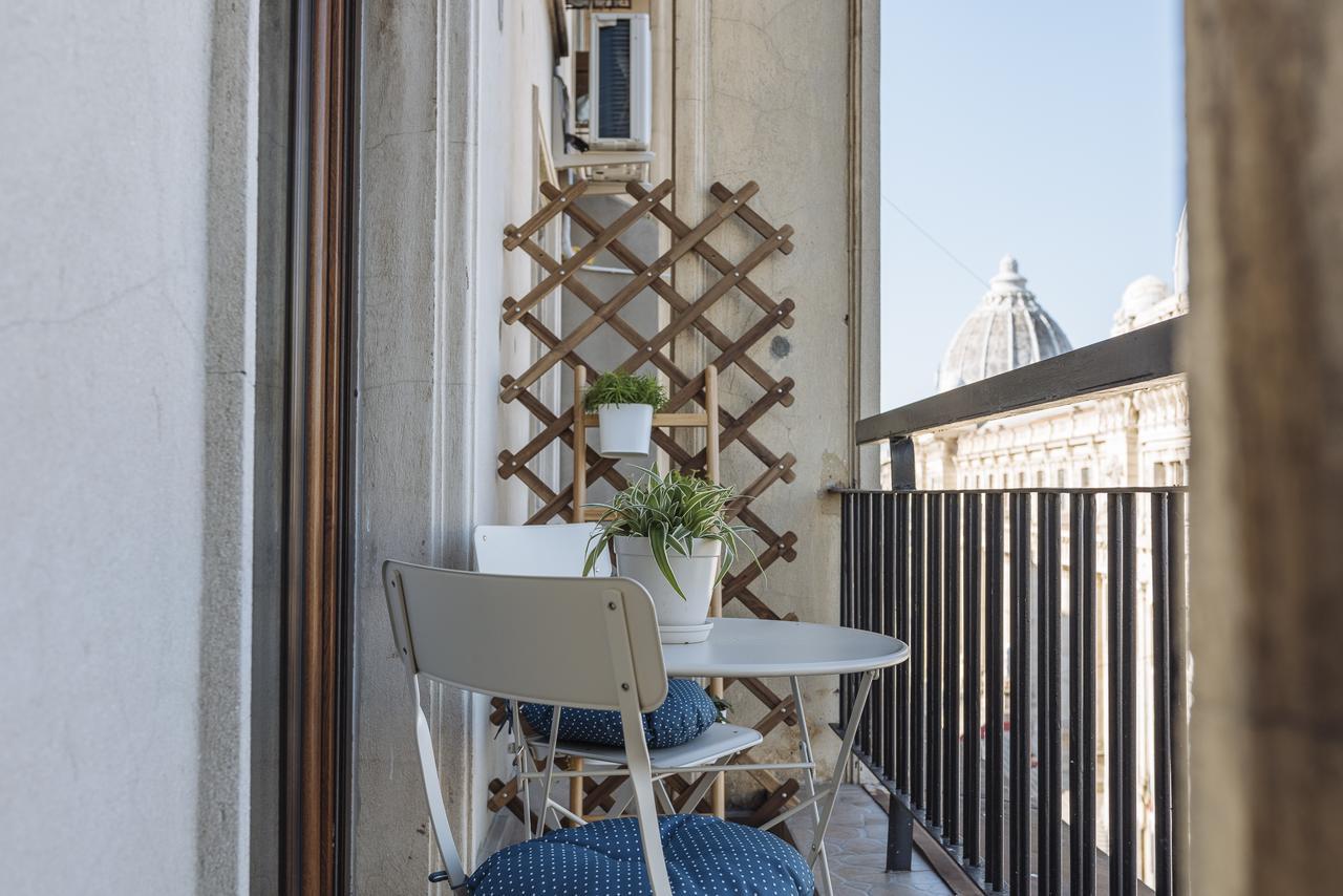 Old Town - City Center Apartment Bucharest Exterior photo